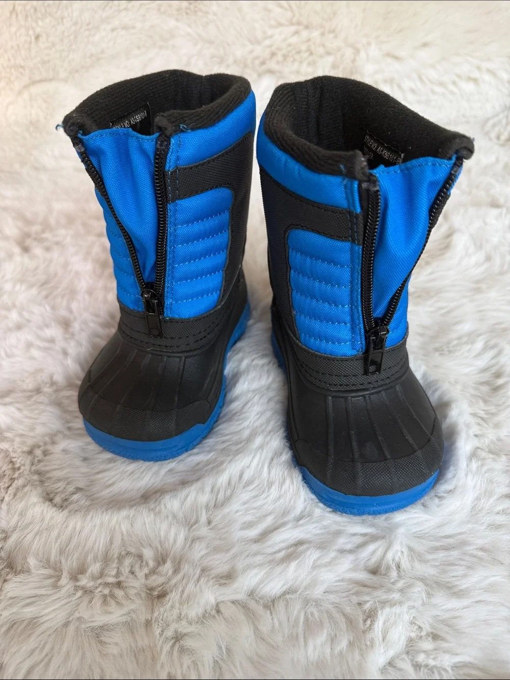 Arctic Shield Kids Blue & Black Waterproof Snow Boots